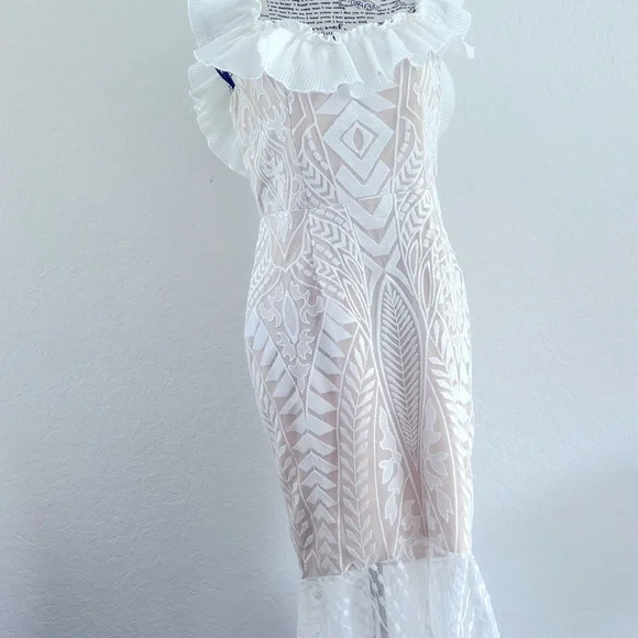 Selfie Leslie Elegant White Ruffle Lace Dress - Picture 5 of 5